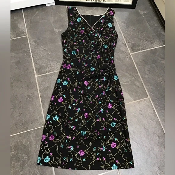 Vintage 90s Nicole Miller Floral Midi Embroidered Lace V-Neck Black Dress Size 8 - Picture 11 of 16